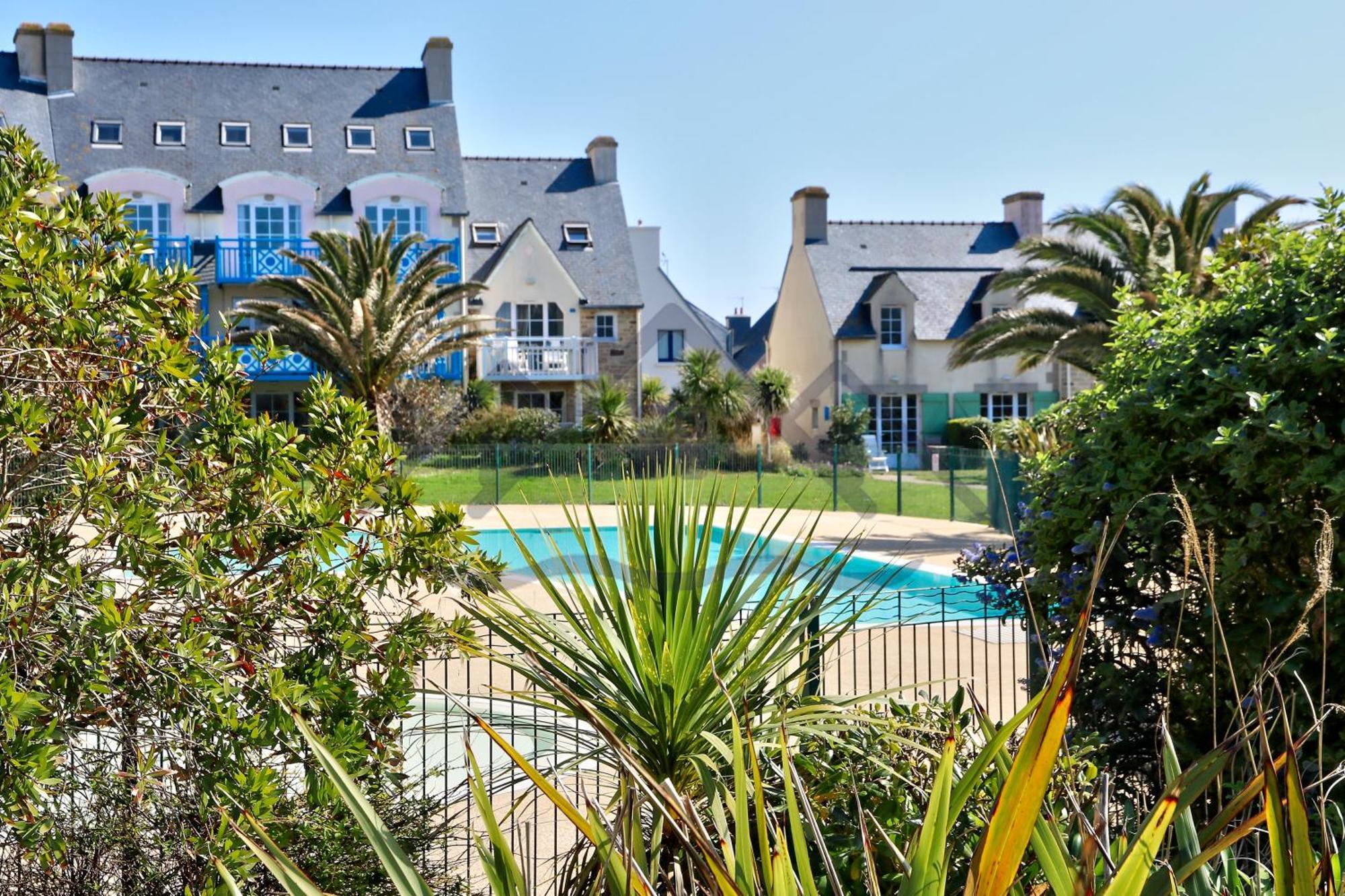 LocaLise - Maison G5 au Guilvinec - A 50m de la mer avec jardin et piscine - Tout à pied, plages, port, centre, commerces, marché - Wifi inclus - Animaux bienvenus - Linge de lit inclus Exterior foto